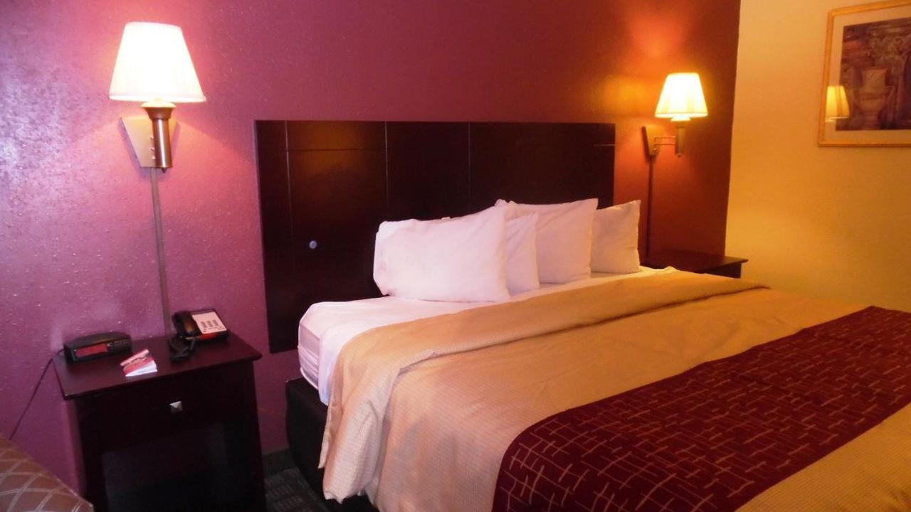 Red Roof Inn & Suites Oklahoma City Southwest Esterno foto