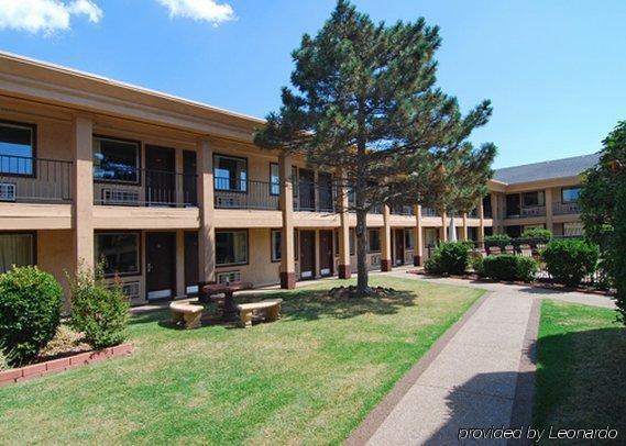 Red Roof Inn & Suites Oklahoma City Southwest Amenities foto