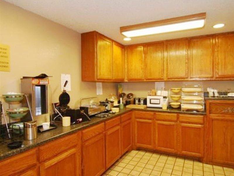 Red Roof Inn & Suites Oklahoma City Southwest Ristorante foto